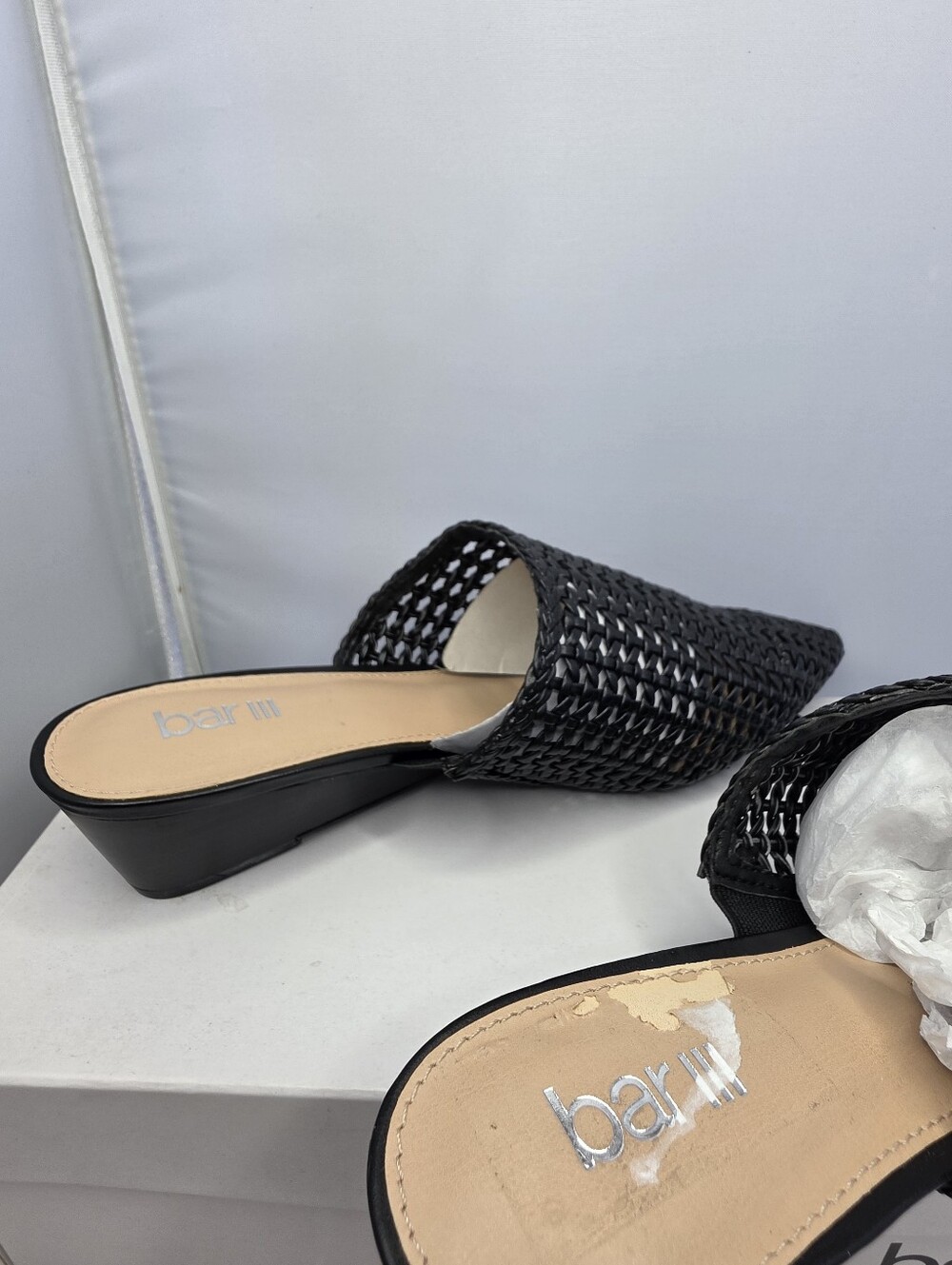 Bar III Kaycip woven mules 7.5 - Picture 4 of 10